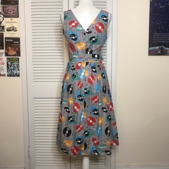 NWOT Victory Parade Music Record Dress - Picture 4 of 4